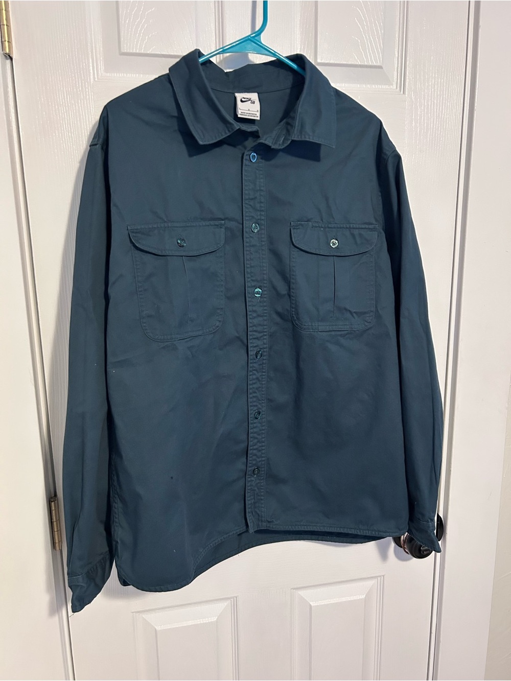 Nike SB Tanglin Long-Sleeve Woven Skate Button-Up